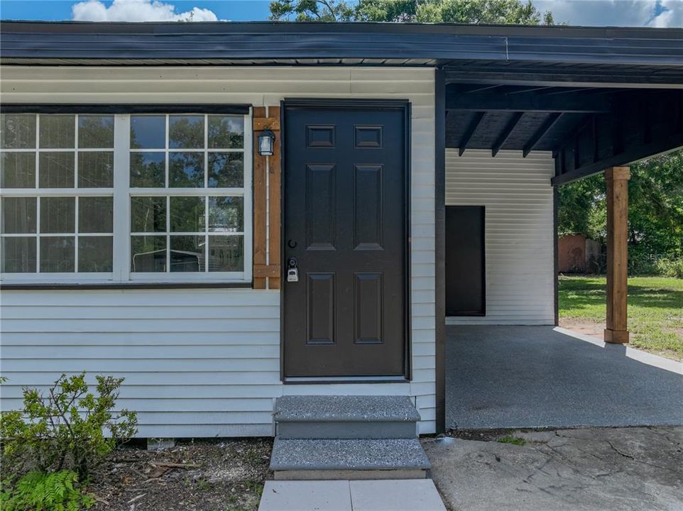 Active With Contract: $182,000 (3 beds, 1 baths, 815 Square Feet)