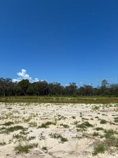 待售: $399,000 (22.90 acres)