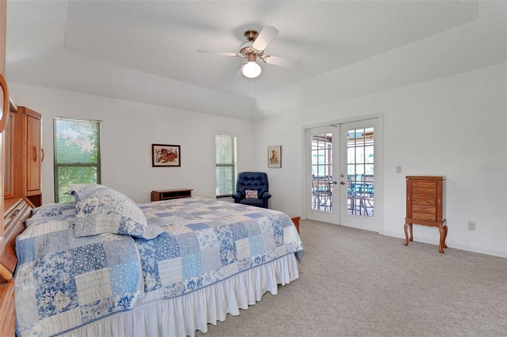 Active With Contract: $439,000 (3 beds, 2 baths, 2603 Square Feet)