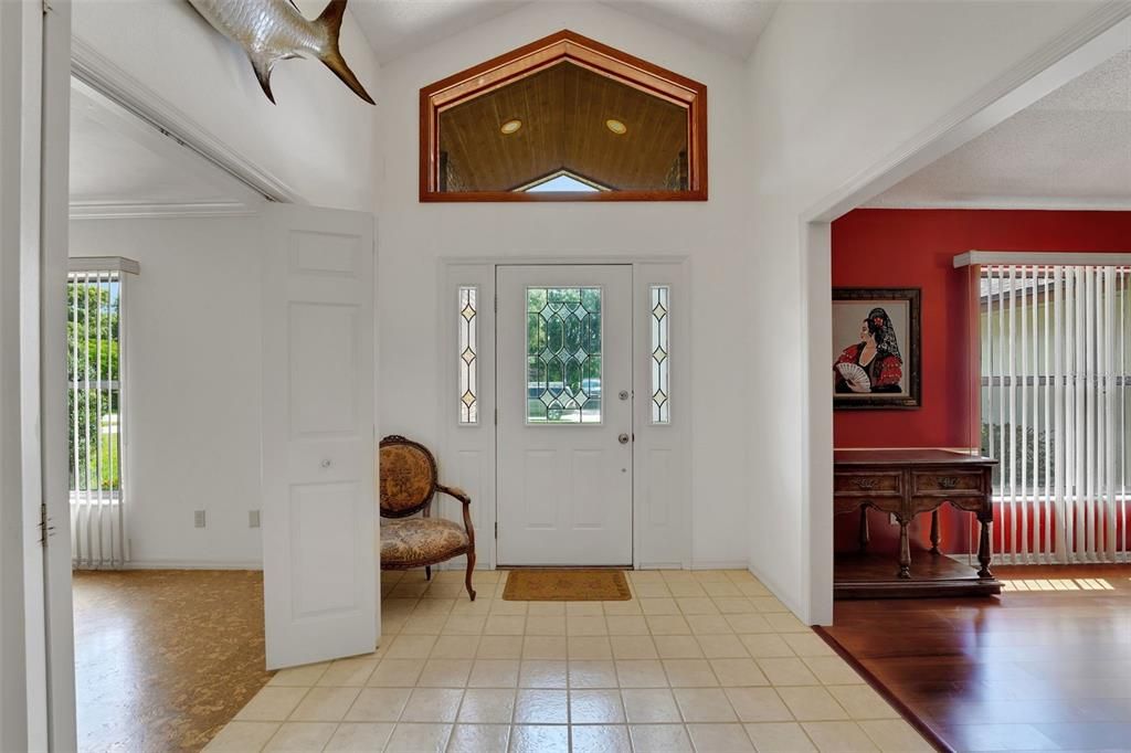 Active With Contract: $439,000 (3 beds, 2 baths, 2603 Square Feet)