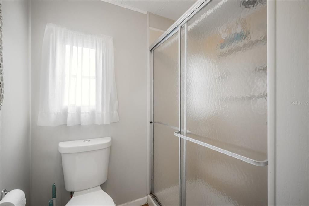 Active With Contract: $174,900 (2 beds, 2 baths, 1008 Square Feet)