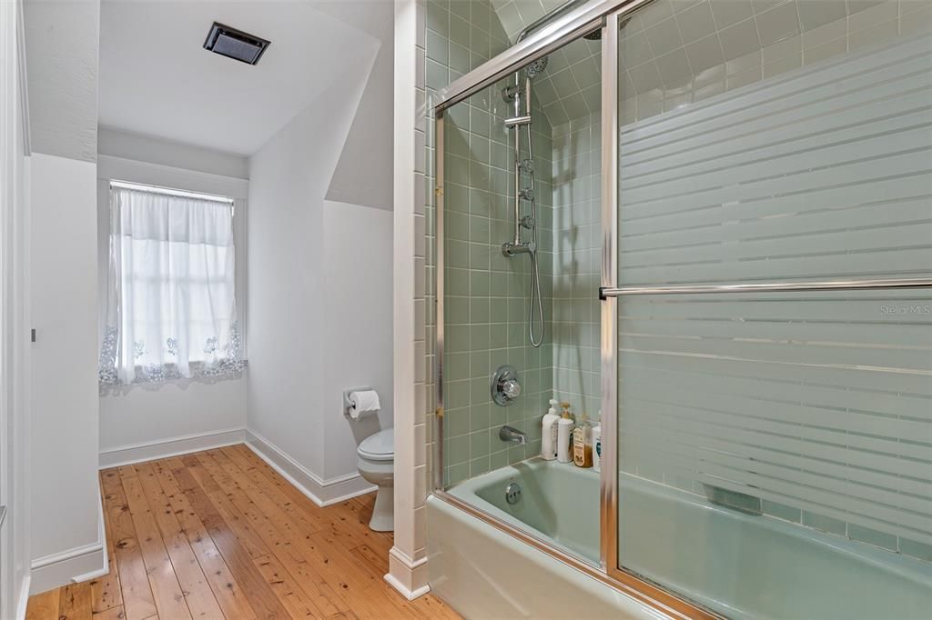 待售: $973,900 (3 贝兹, 3 浴室, 3245 平方英尺)