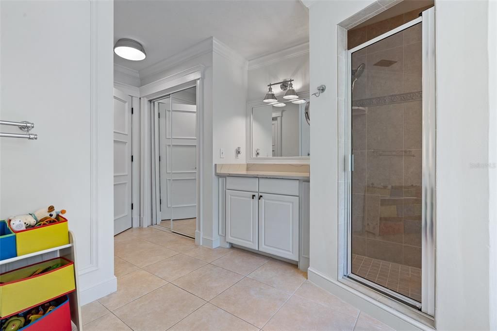 待售: $973,900 (3 贝兹, 3 浴室, 3245 平方英尺)