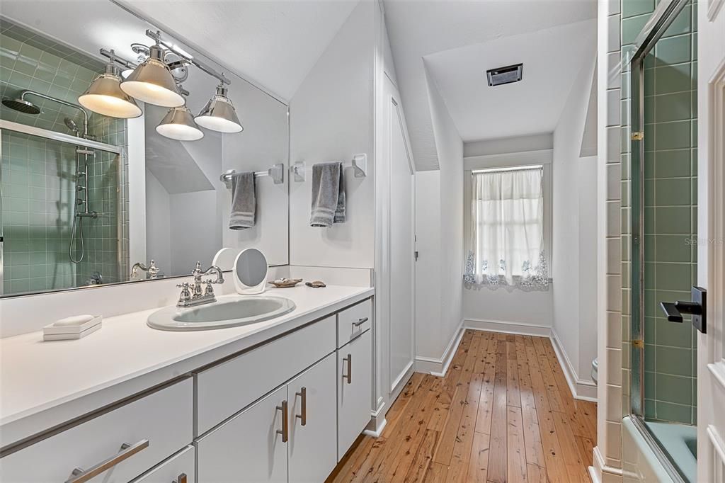 待售: $973,900 (3 贝兹, 3 浴室, 3245 平方英尺)