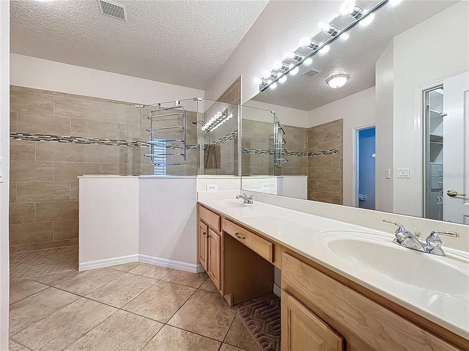 На продажу: $440,000 (3 спален, 2 ванн, 2148 Квадратных фут)