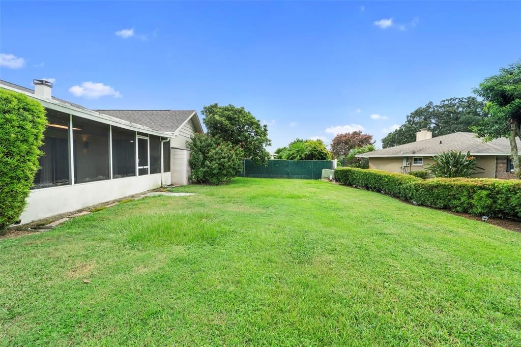 待售: $570,000 (4 贝兹, 2 浴室, 1948 平方英尺)