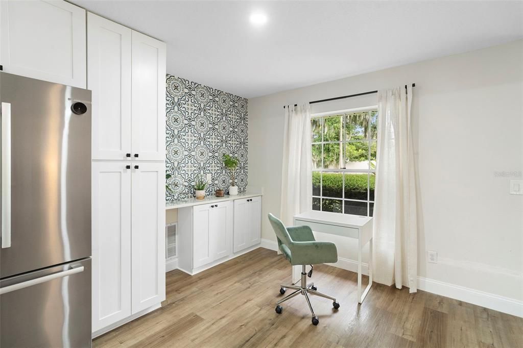 待售: $570,000 (4 贝兹, 2 浴室, 1948 平方英尺)