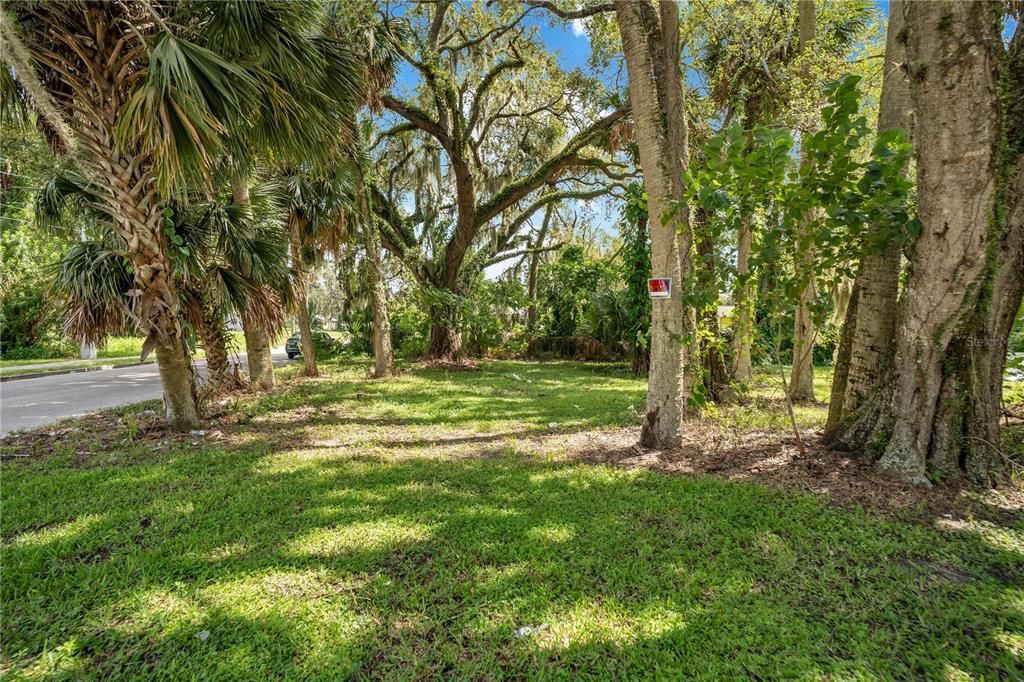 待售: $58,900 (0.16 acres)