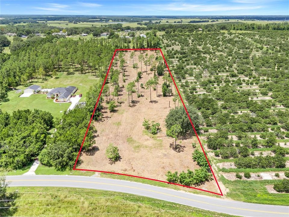 En Venta: $375,900 (4.64 acres)