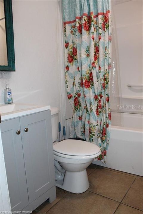 Под контрактом: $164,900 (2 спален, 1 ванн, 896 Квадратных фут)