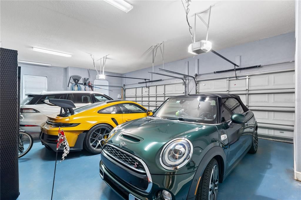 Activo con contrato: $1,490,000 (5 camas, 4 baños, 4226 Pies cuadrados)