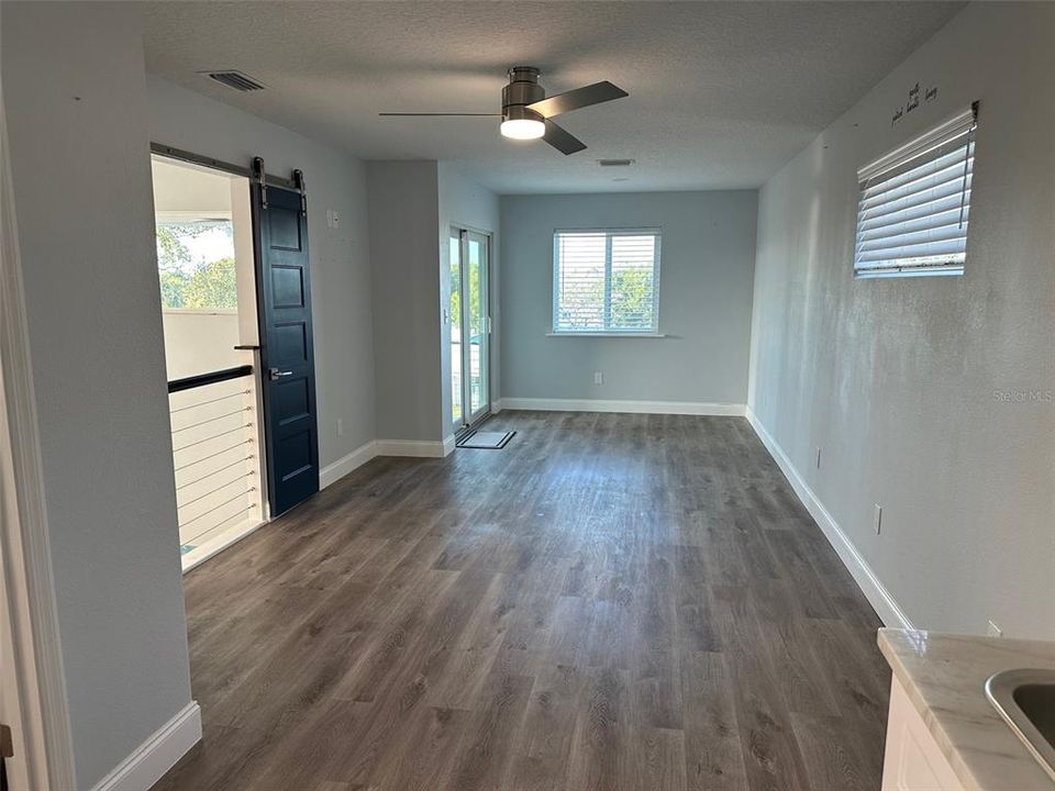 В аренду: $2,700 (3 спален, 2 ванн, 1964 Квадратных фут)