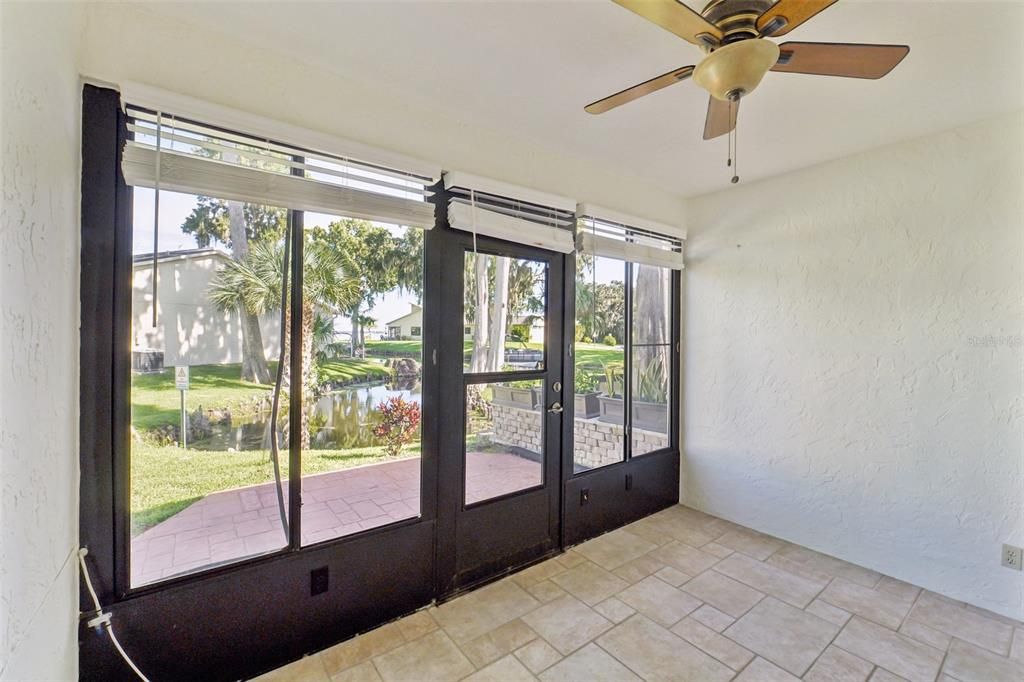 待售: $230,000 (2 贝兹, 2 浴室, 1430 平方英尺)