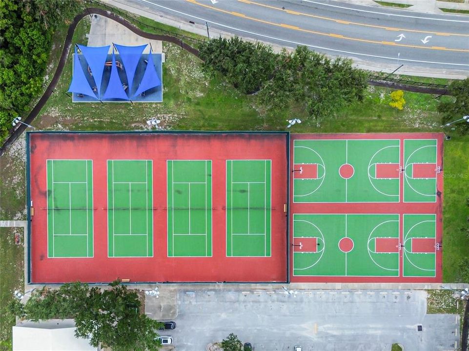 Active With Contract: $448,000 (4 beds, 2 baths, 2112 Square Feet)