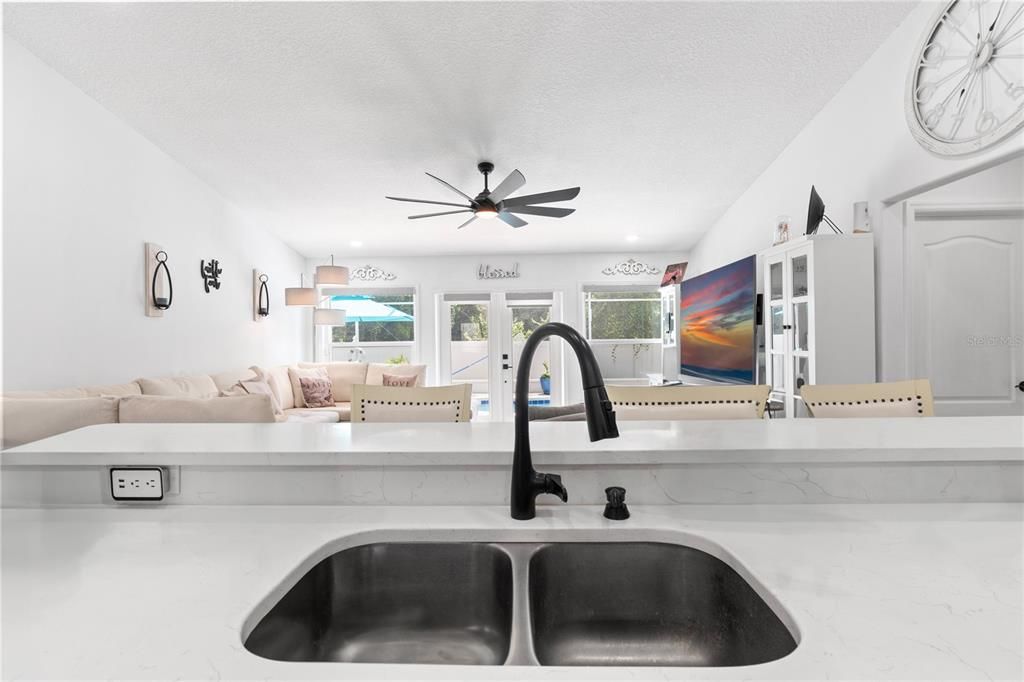 Active With Contract: $448,000 (4 beds, 2 baths, 2112 Square Feet)