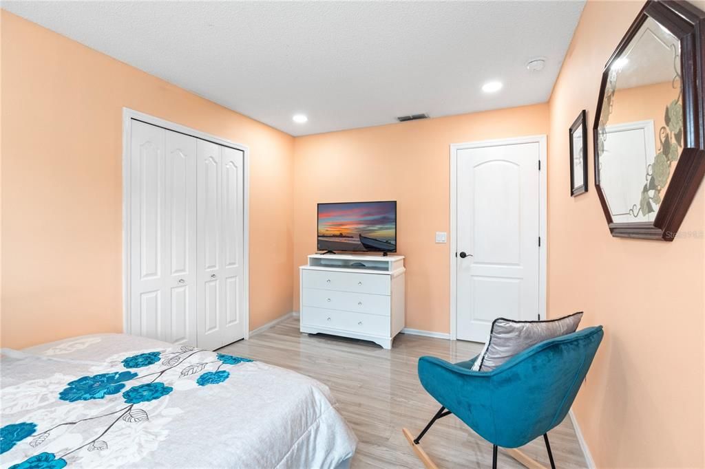 Active With Contract: $448,000 (4 beds, 2 baths, 2112 Square Feet)