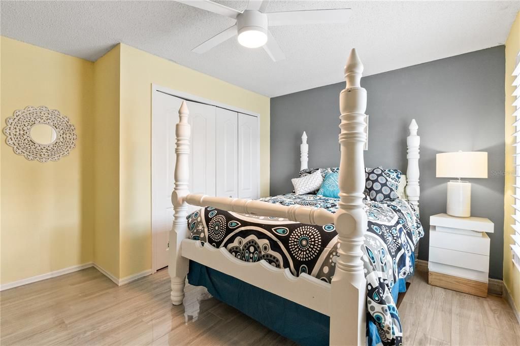 Active With Contract: $448,000 (4 beds, 2 baths, 2112 Square Feet)