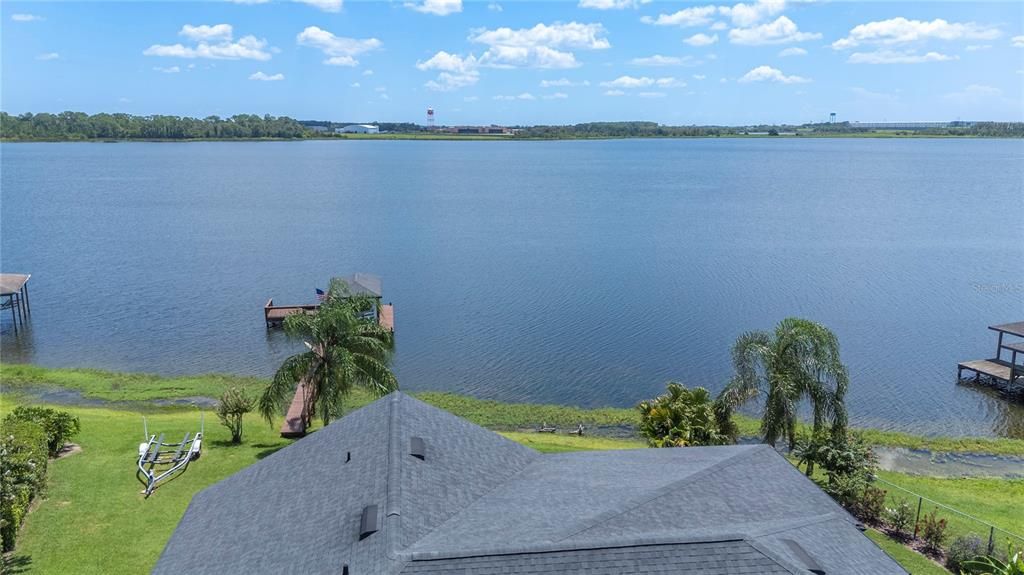 For Sale: $739,900 (4 beds, 2 baths, 2476 Square Feet)