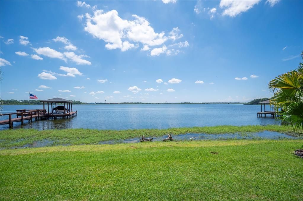 For Sale: $739,900 (4 beds, 2 baths, 2476 Square Feet)