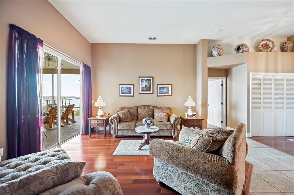 For Sale: $739,900 (4 beds, 2 baths, 2476 Square Feet)