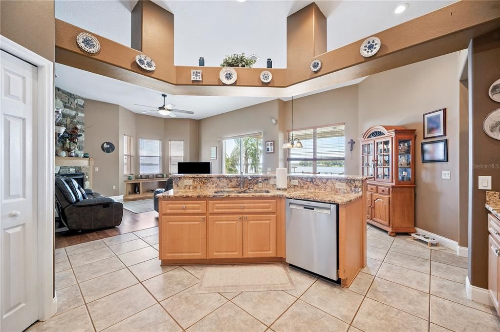 For Sale: $739,900 (4 beds, 2 baths, 2476 Square Feet)