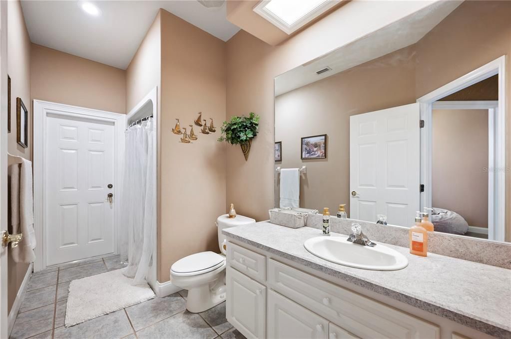 For Sale: $739,900 (4 beds, 2 baths, 2476 Square Feet)