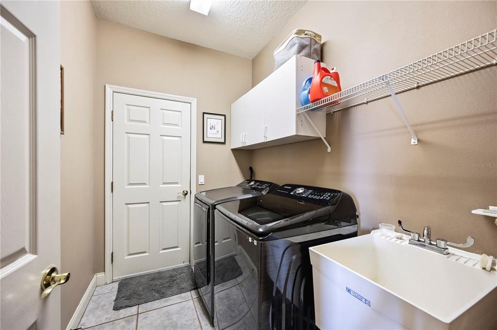 For Sale: $739,900 (4 beds, 2 baths, 2476 Square Feet)