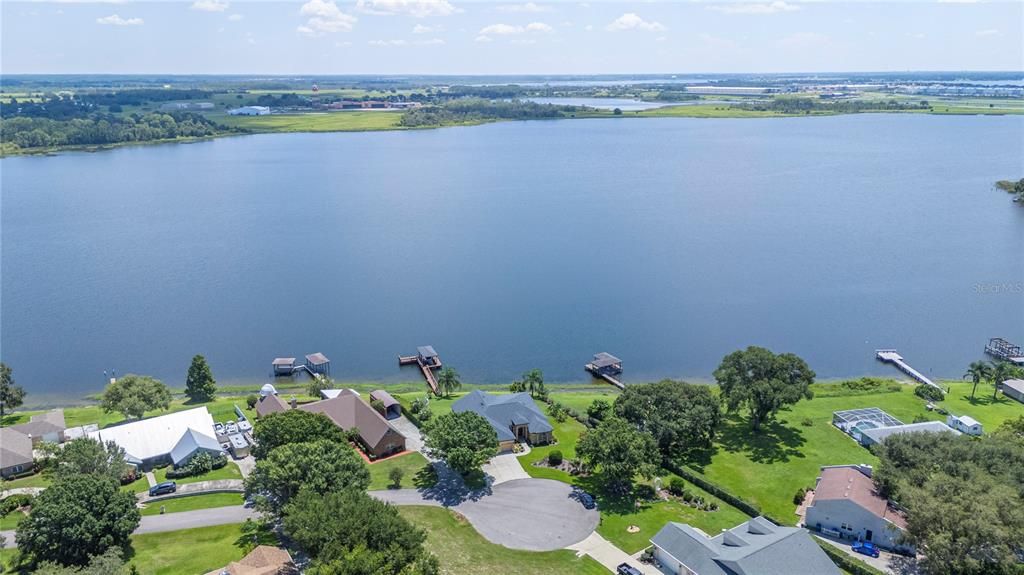 For Sale: $739,900 (4 beds, 2 baths, 2476 Square Feet)