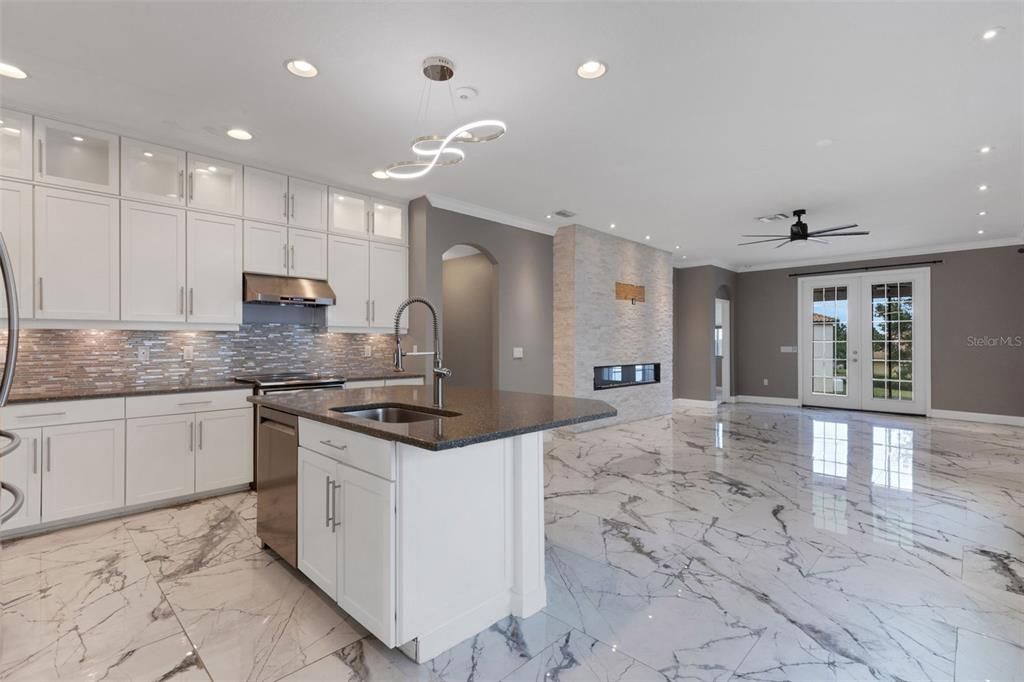 En Renta: $3,375 (4 camas, 3 baños, 3067 Pies cuadrados)