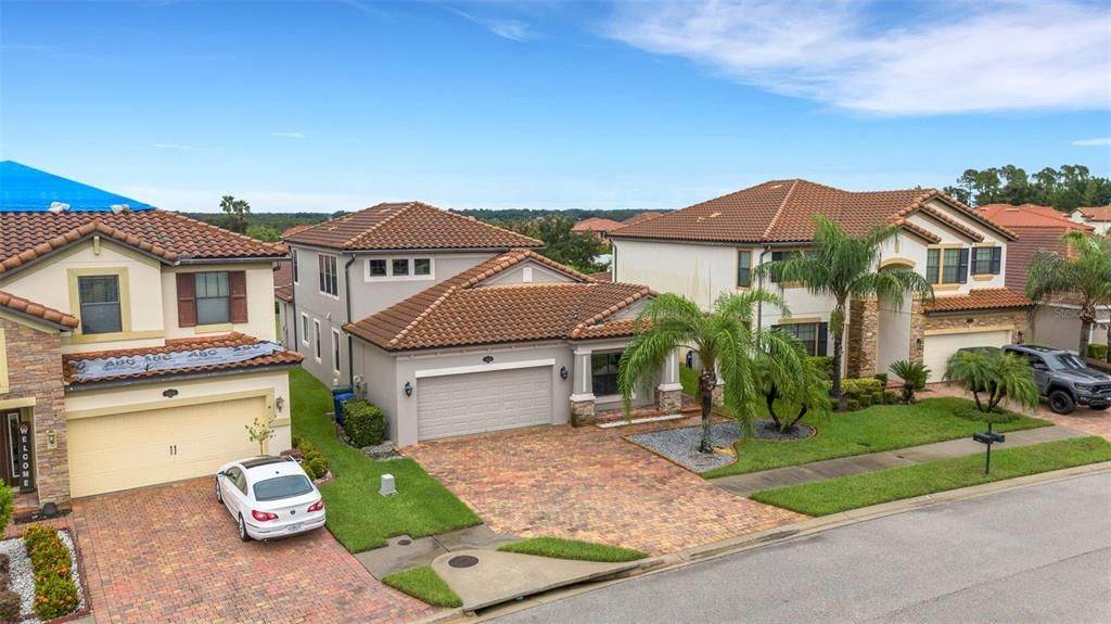 En Renta: $3,375 (4 camas, 3 baños, 3067 Pies cuadrados)