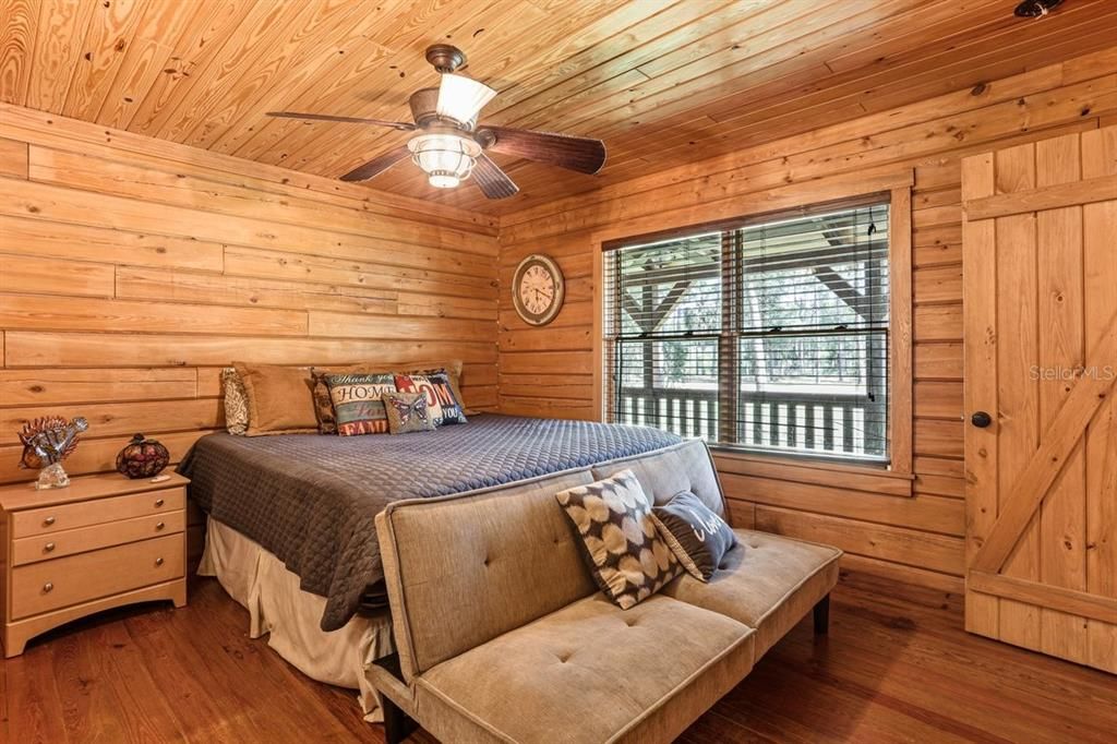 For Sale: $1,600,000 (2 beds, 3 baths, 2323 Square Feet)