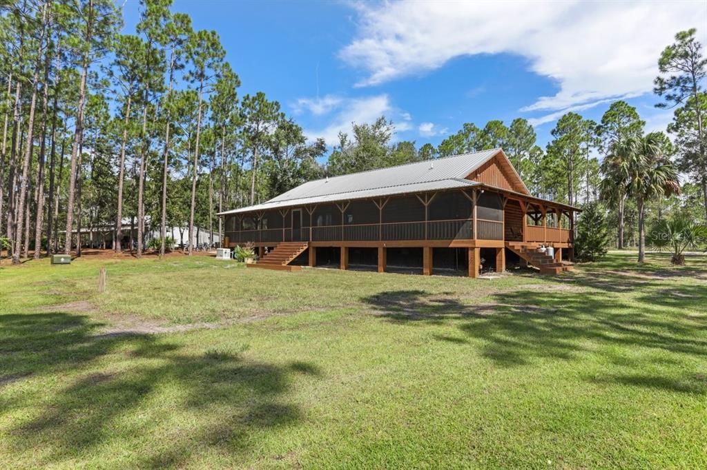 For Sale: $1,600,000 (2 beds, 3 baths, 2323 Square Feet)