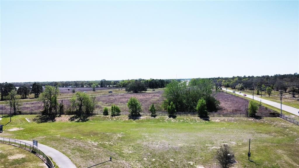 На продажу: $1,950,000 (10.20 acres)