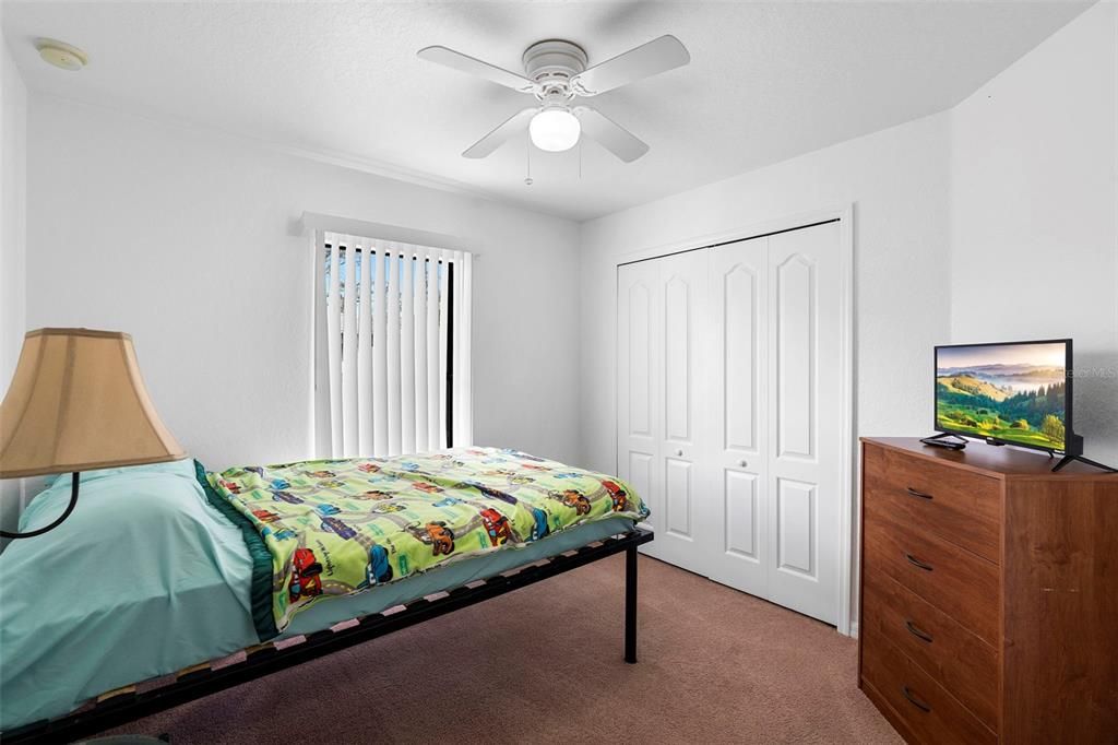 Active With Contract: $284,900 (3 beds, 2 baths, 1255 Square Feet)