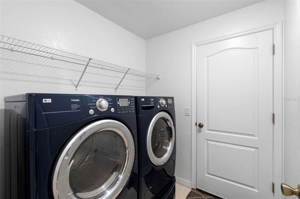 Active With Contract: $284,900 (3 beds, 2 baths, 1255 Square Feet)