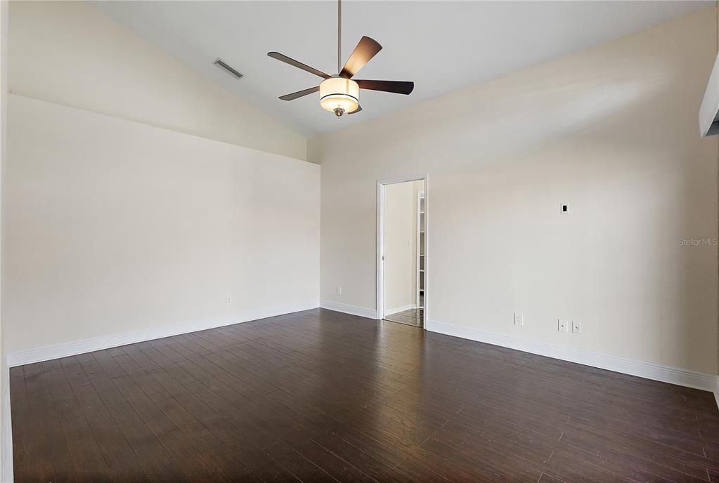 Active With Contract: $638,000 (3 beds, 2 baths, 1699 Square Feet)