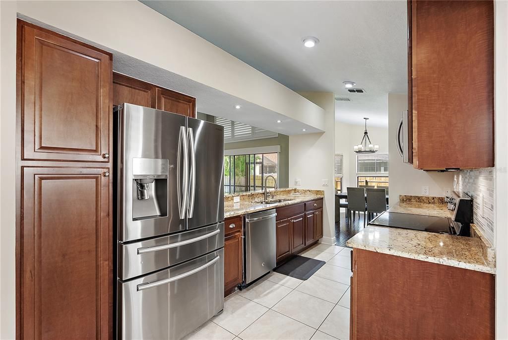 Active With Contract: $638,000 (3 beds, 2 baths, 1699 Square Feet)