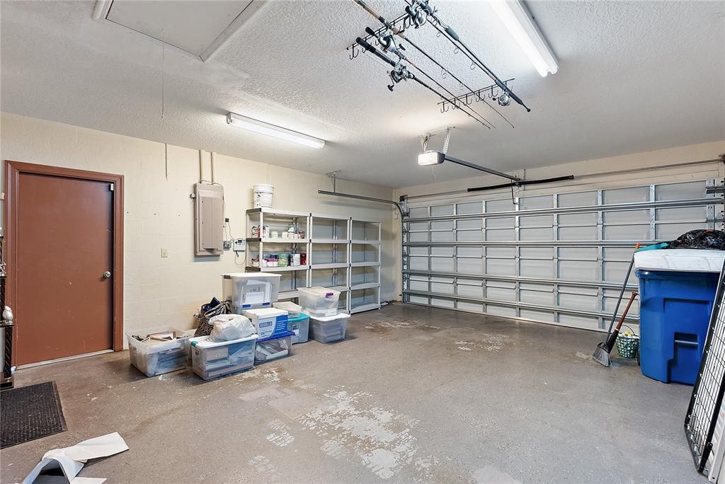 Active With Contract: $638,000 (3 beds, 2 baths, 1699 Square Feet)