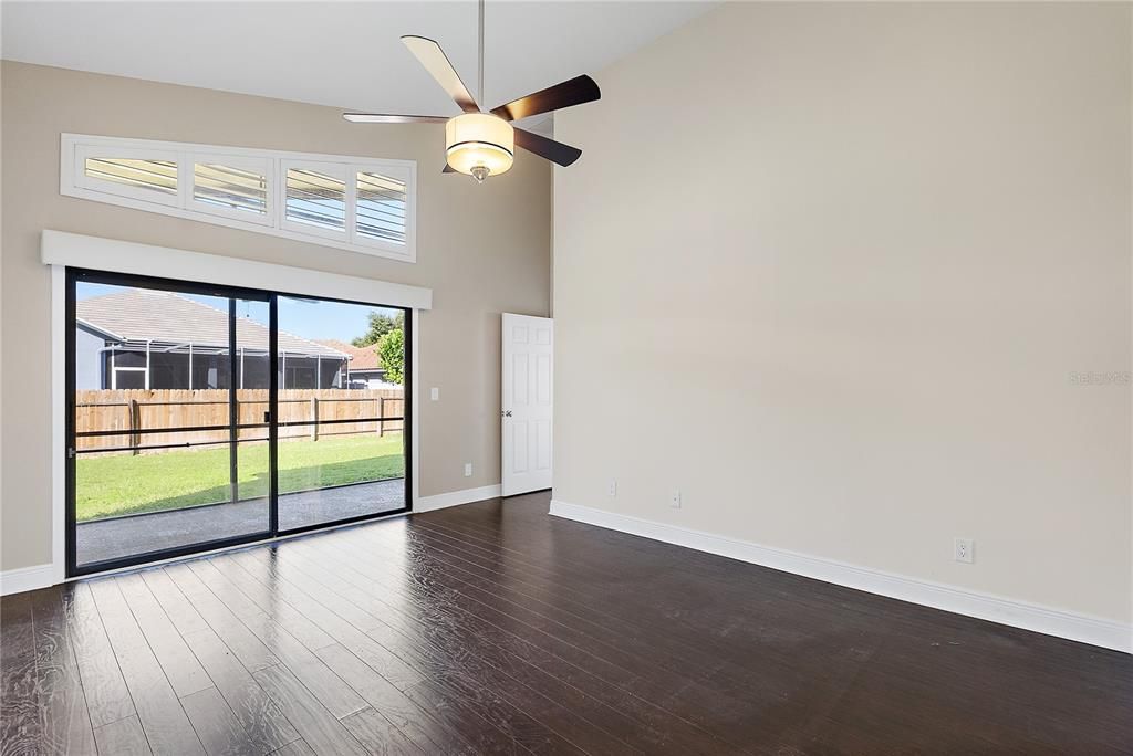 Active With Contract: $638,000 (3 beds, 2 baths, 1699 Square Feet)