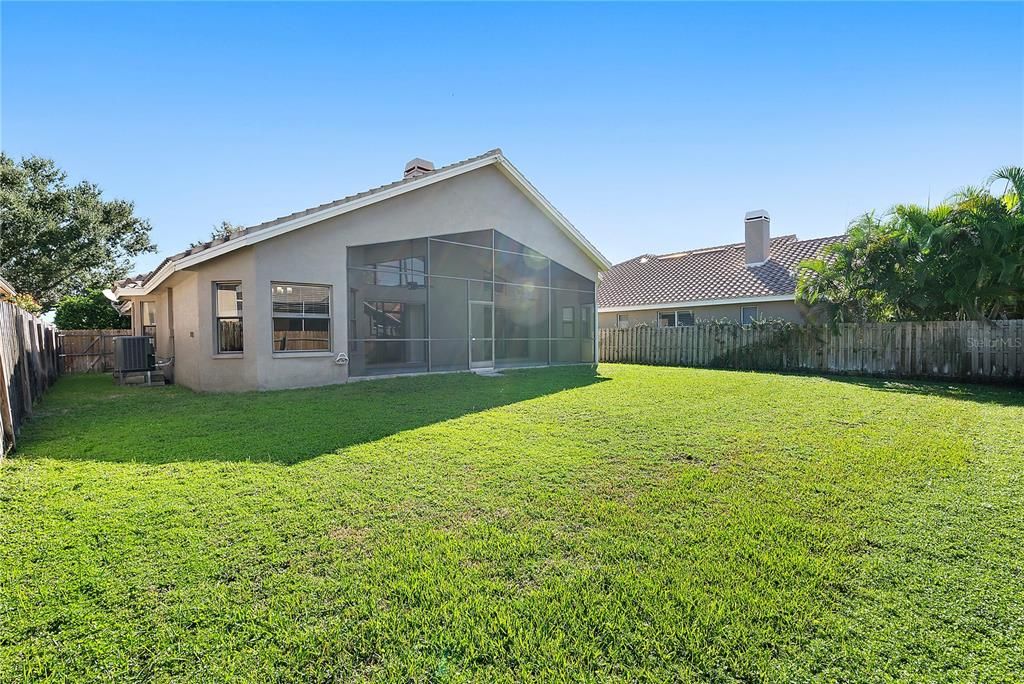 Active With Contract: $638,000 (3 beds, 2 baths, 1699 Square Feet)