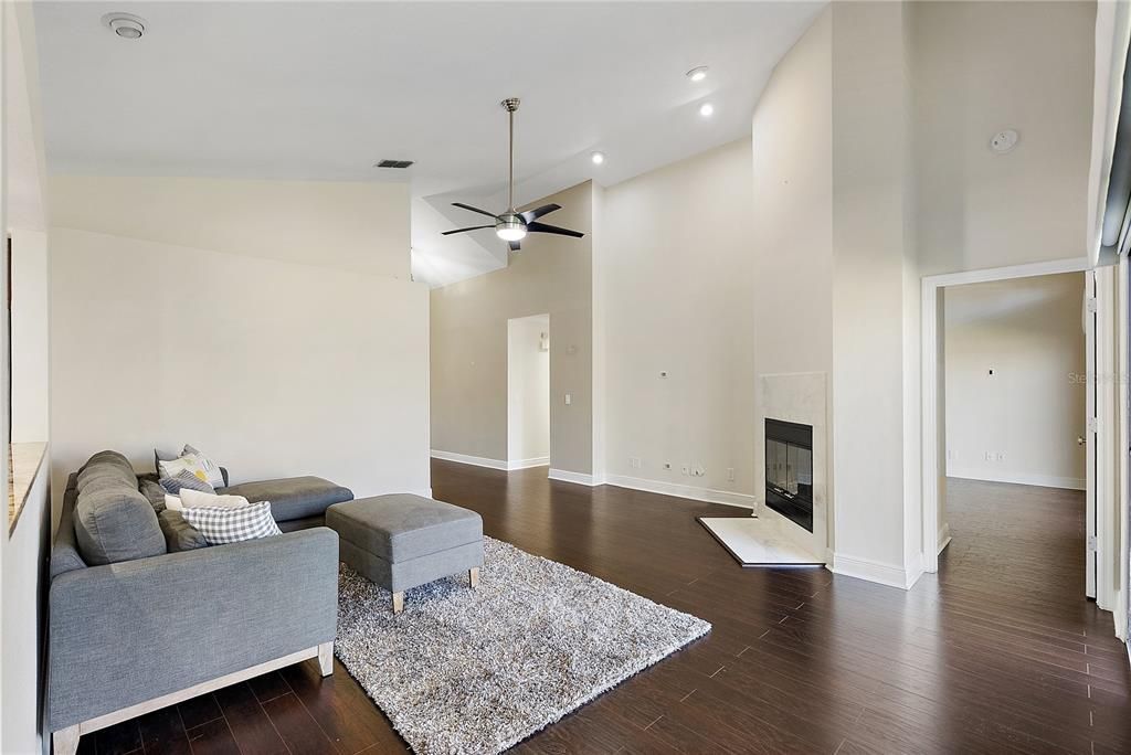 Active With Contract: $638,000 (3 beds, 2 baths, 1699 Square Feet)