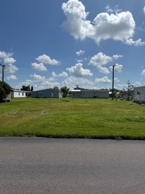 待售: $5,000 (0.16 acres)