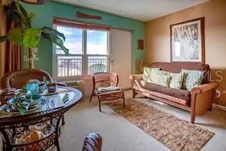 For Rent: $2,000 (1 beds, 1 baths, 315 Square Feet)