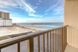 For Rent: $2,000 (1 beds, 1 baths, 315 Square Feet)