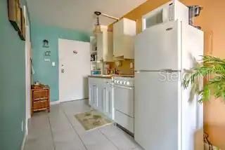 For Rent: $2,000 (1 beds, 1 baths, 315 Square Feet)
