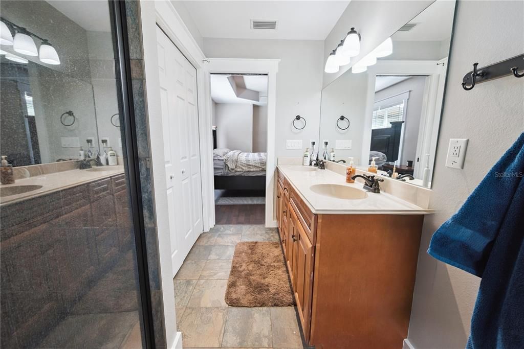 待售: $495,000 (4 贝兹, 2 浴室, 2028 平方英尺)