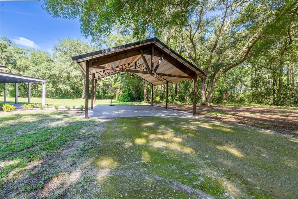 待售: $495,000 (4 贝兹, 2 浴室, 2028 平方英尺)