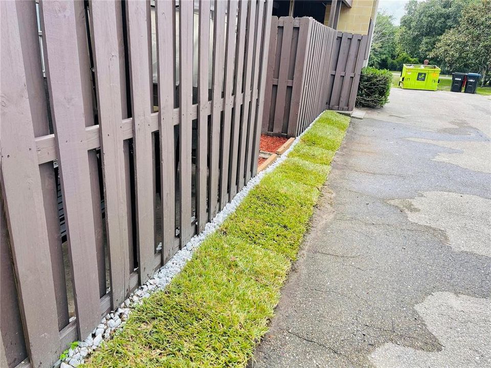 На продажу: $115,000 (2 спален, 2 ванн, 900 Квадратных фут)