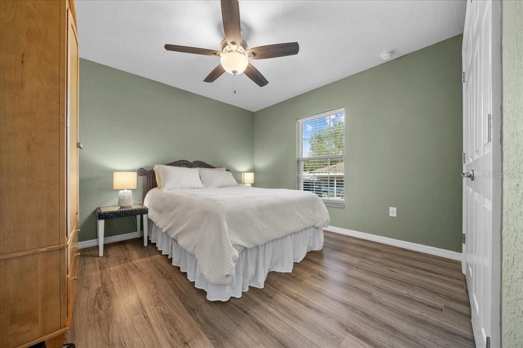 待售: $328,000 (4 贝兹, 2 浴室, 1848 平方英尺)