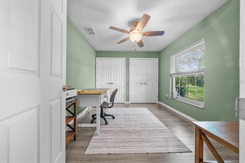 待售: $328,000 (4 贝兹, 2 浴室, 1848 平方英尺)